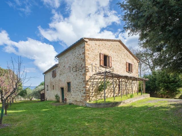 Villetta indipendente in vendita di 420 m² in Località Podere Diacciano, 55