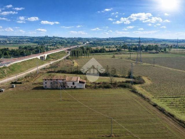 Villetta indipendente in vendita di 422 m² in Via Cà Brusà