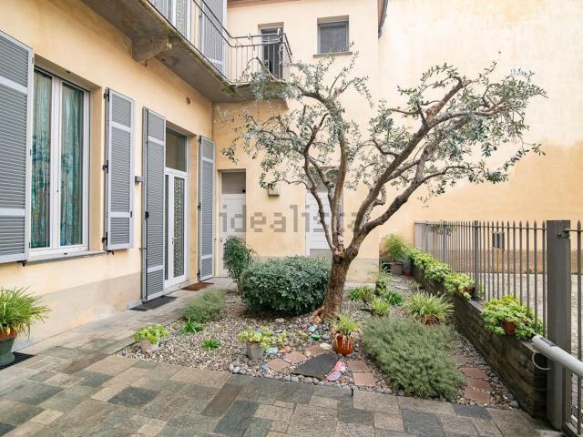 Villetta indipendente in vendita di 422 m² in Via Ruggero Manna