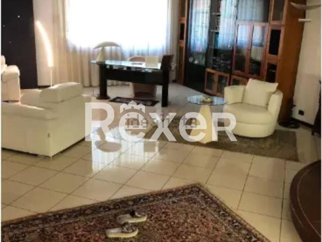 Villetta indipendente in vendita di 425 m² in Via I Maggio