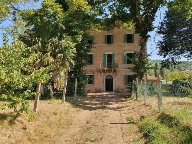 Villetta indipendente in vendita di 430 m²