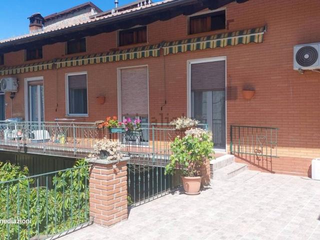 Villetta indipendente in vendita di 430 m² in Via Ambrogio Doria, 59