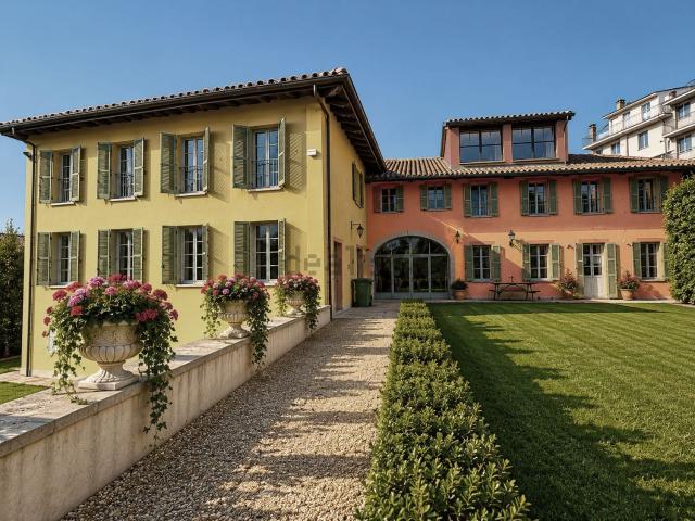 Villetta indipendente in vendita di 430 m² in Via Alberto da Rivoli