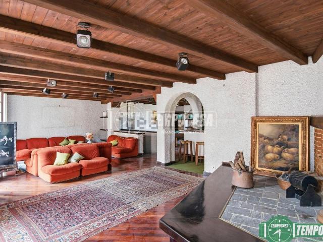 Villetta indipendente in vendita di 430 m² in Via Giuseppina Strepponi, 15