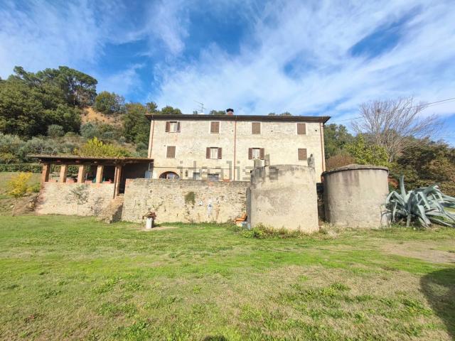 Villetta indipendente in vendita di 430 m² in Via della Penna