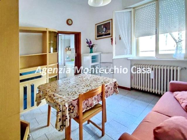 Villetta indipendente in vendita di 430 m² in Via Trieste