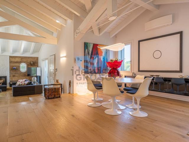 Villetta indipendente in vendita di 435 m² in Via Don Bagaglio