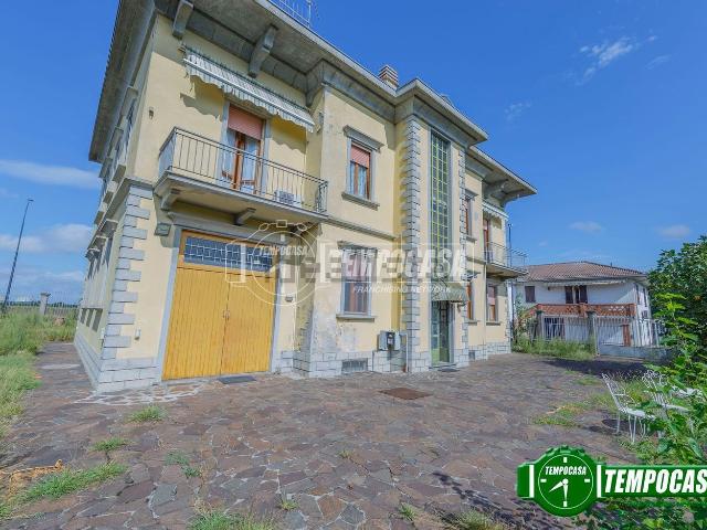 Villetta indipendente in vendita di 437 m² in Via Anguissola, 23