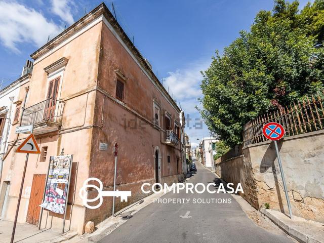 Villetta indipendente in vendita di 440 m² in Via Bartolo Ravenna, 5