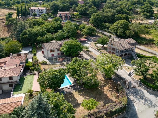 Villetta indipendente in vendita di 440 m² in Località Case Rosse
