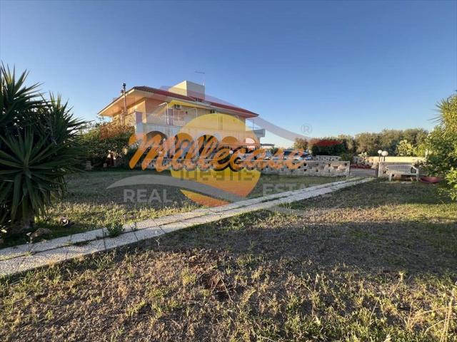 Villetta indipendente in vendita di 440 m² in Strada Spinagallo