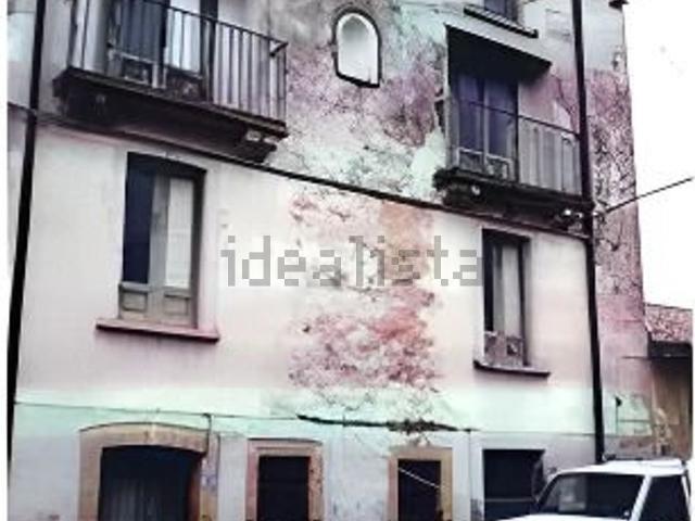 Villetta indipendente in vendita di 442 m² in Via Santa Lucia