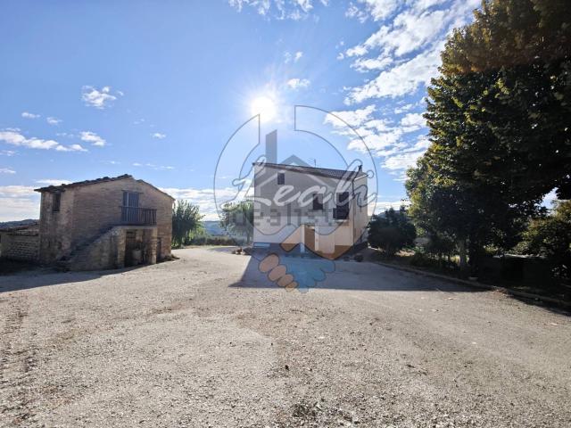 Villetta indipendente in vendita di 443 m² in Strada Provinciale 126, 20