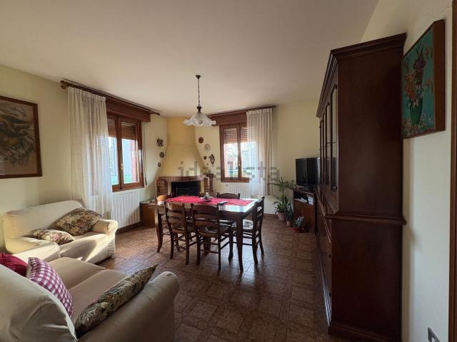 Villetta indipendente in vendita di 444 m²