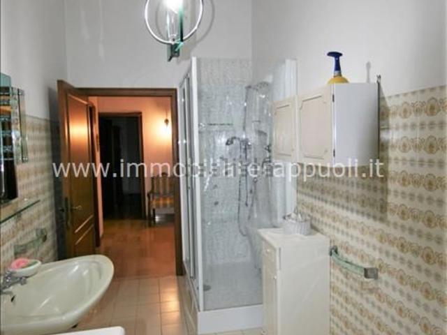 Villetta indipendente in vendita di 444 m²