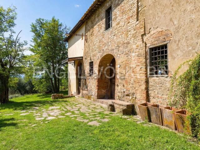 Villetta indipendente in vendita di 445 m² in Via di Sticciano