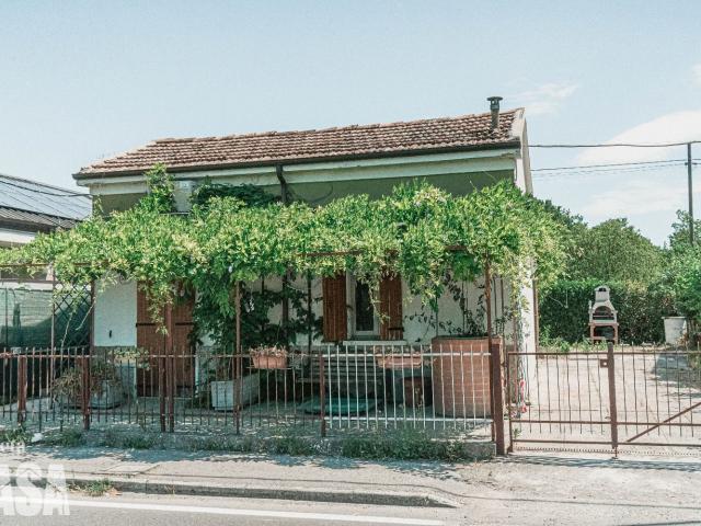 Villetta indipendente in vendita di 44 m² in Via Primo Targhini, 3000