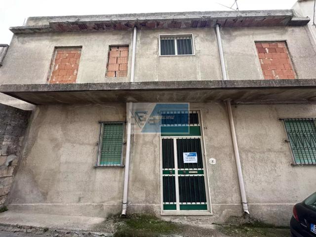 Villetta indipendente in vendita di 450 m²