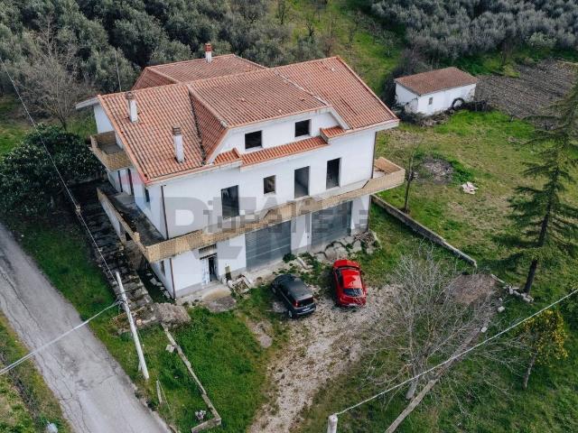 Villetta indipendente in vendita di 450 m²