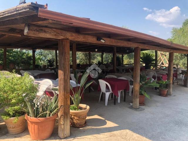 Villetta indipendente in vendita di 450 m²