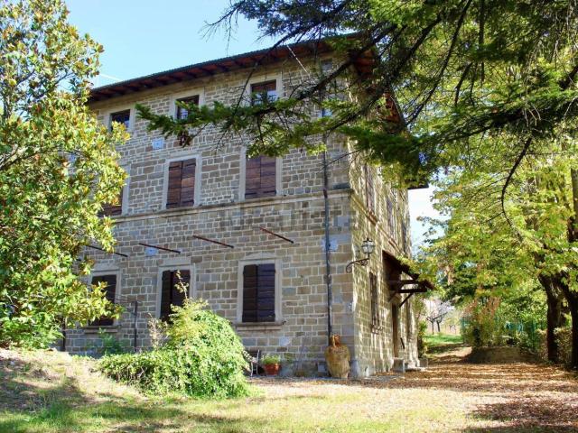 Villetta indipendente in vendita di 450 m²