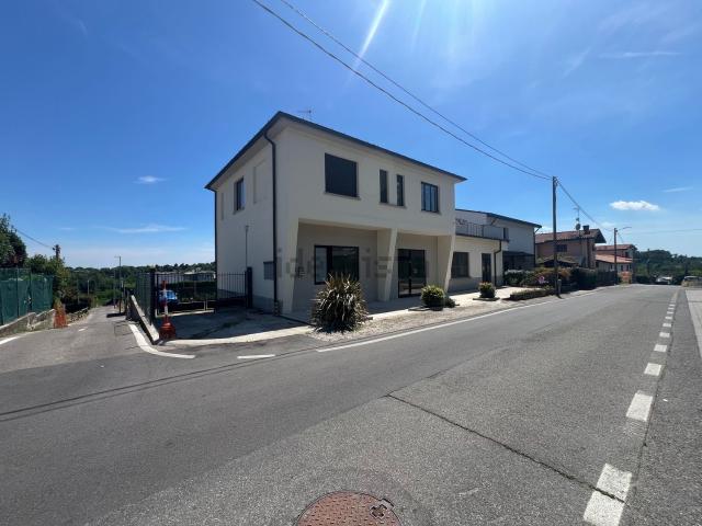 Villetta indipendente in vendita di 450 m² in Via Casarico, 21
