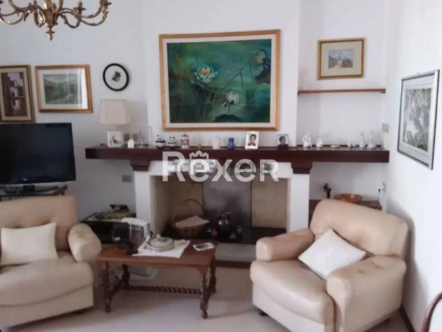 Villetta indipendente in vendita di 450 m² in Via Azuni