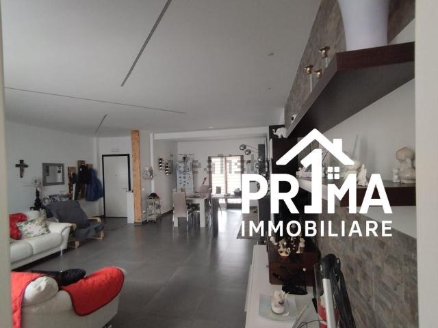 Villetta indipendente in vendita di 450 m² in Via Brescia, 215