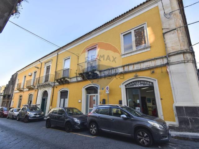 Villetta indipendente in vendita di 450 m² in Via Giovanni Meli, 15