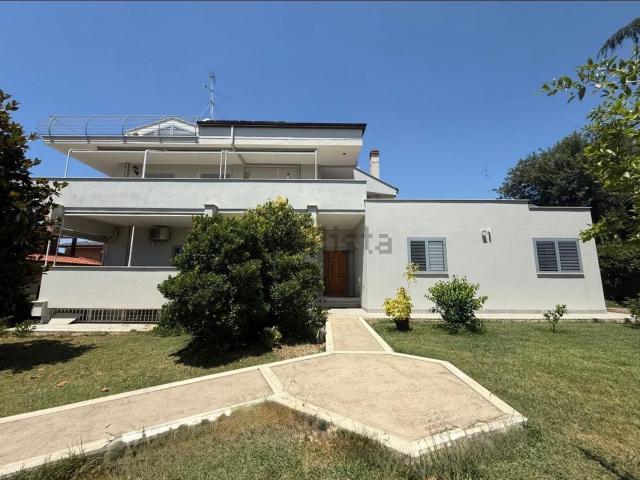 Villetta indipendente in vendita di 450 m² in Via di Prato Cornelio