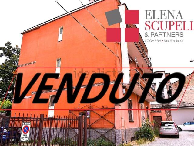Villetta indipendente in vendita di 450 m² in Via Lorenzo Angelini, 20