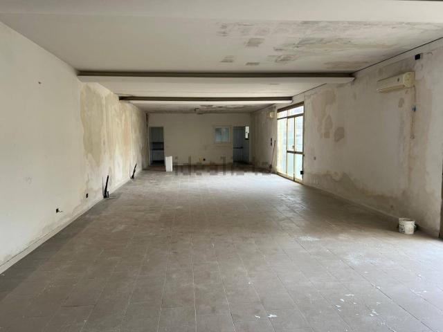 Villetta indipendente in vendita di 450 m² in Via Martiri delle Ardeatine, 1