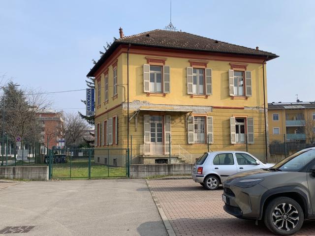Villetta indipendente in vendita di 450 m² in Via Nino Bixio, 25
