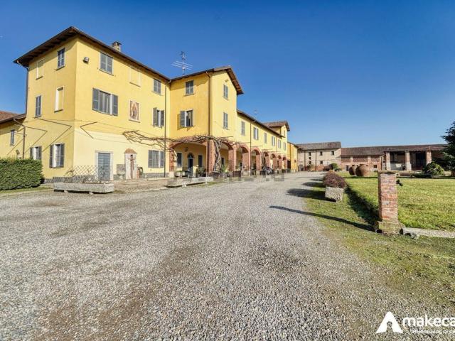 Villetta indipendente in vendita di 450 m² in Via Solferino, 8