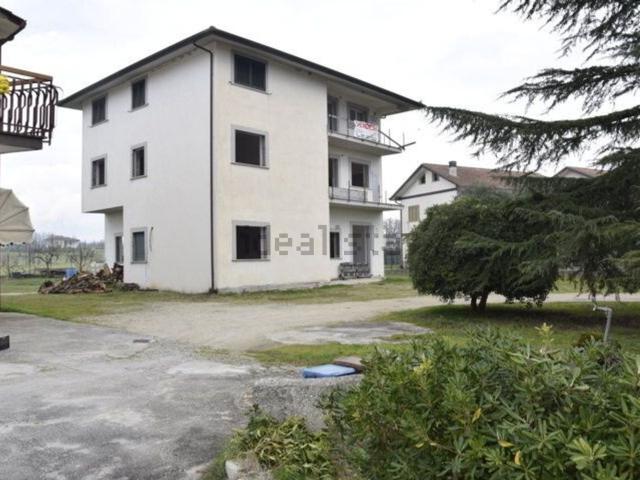 Villetta indipendente in vendita di 450 m² in Via Santa Maria