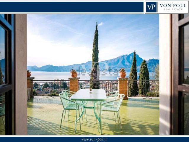 Villetta indipendente in vendita di 450 m² in Via per Albisano
