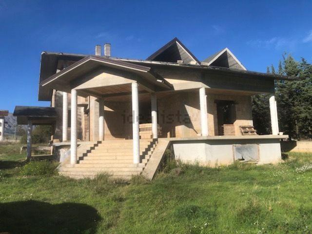 Villetta indipendente in vendita di 450 m² in Via Romana, 376