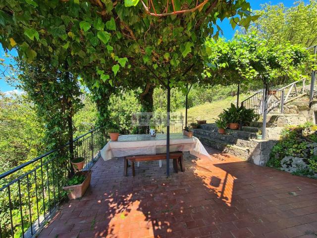 Villetta indipendente in vendita di 450 m² in Via Vorga