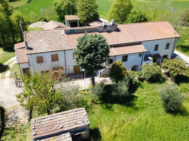 Villetta indipendente in vendita di 450 m² in Contrada Coste, 169