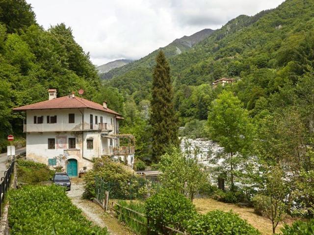 Villetta indipendente in vendita di 452 m² in Località Mulino Pianelli, 69
