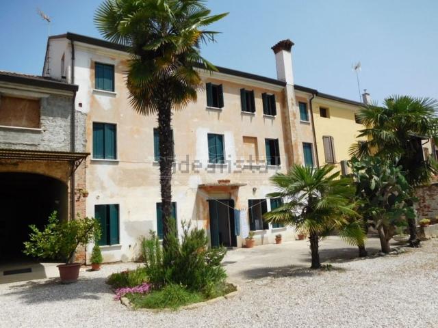 Villetta indipendente in vendita di 455 m²