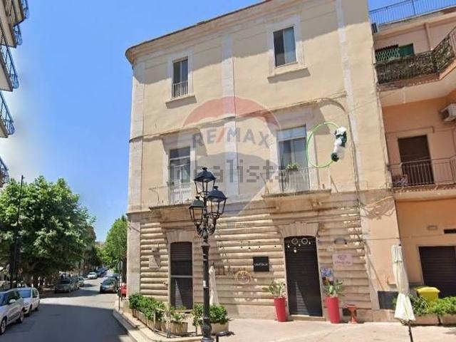 Villetta indipendente in vendita di 458 m² in Piazza XX Settembre, 21