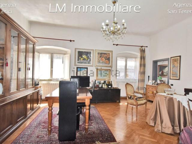 Villetta indipendente in vendita di 459 m² in Via giuseppe mazzini, 40