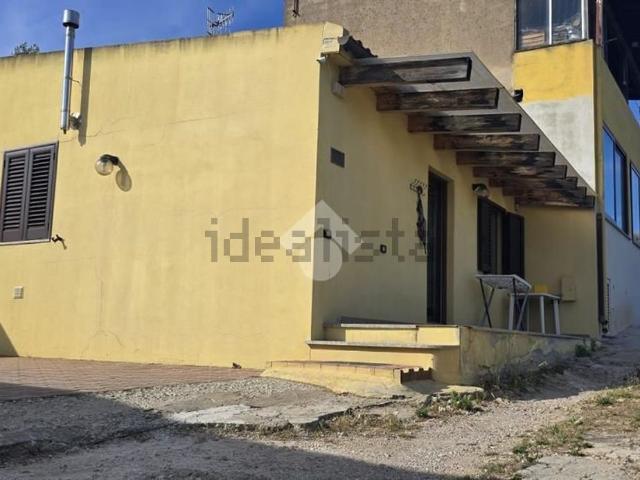 Villetta indipendente in vendita di 45 m² in Strada Vicinale Spina Santa Pultigali, 42