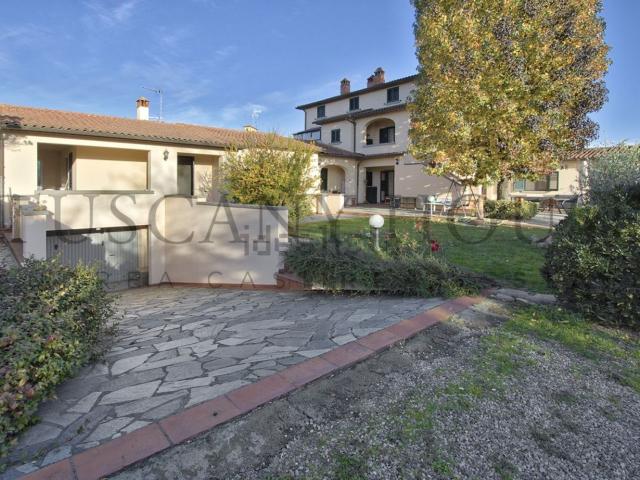 Villetta indipendente in vendita di 460 m²