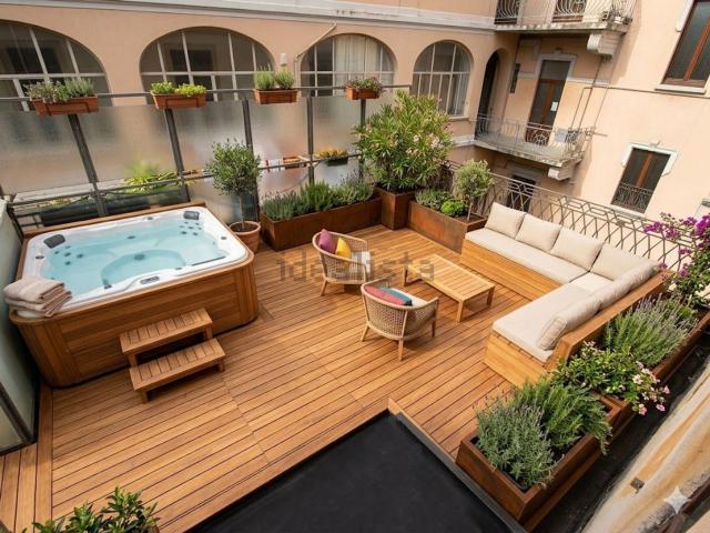 Villetta indipendente in vendita di 460 m² in Via Giorgio e Guido Paglia