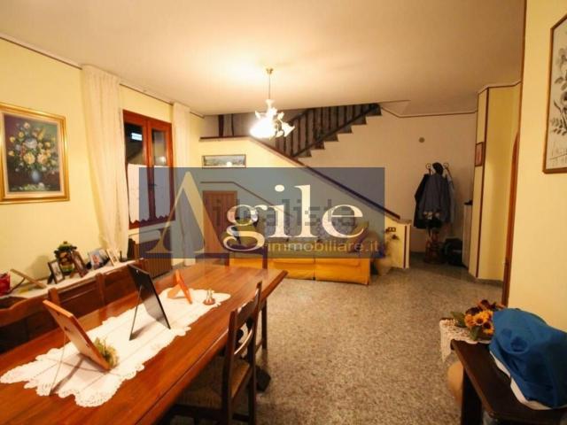Villetta indipendente in vendita di 463 m² in Strada Provinciale 56, 56