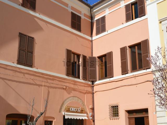 Villetta indipendente in vendita di 467 m² in Piazza Giacomo Matteotti, 16