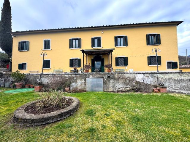 Villetta indipendente in vendita di 470 m²