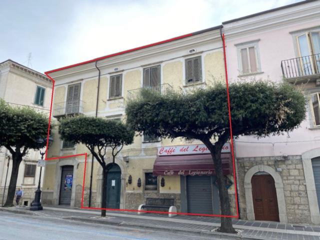 Villetta indipendente in vendita di 470 m² in Via Giacomo Matteotti, 38